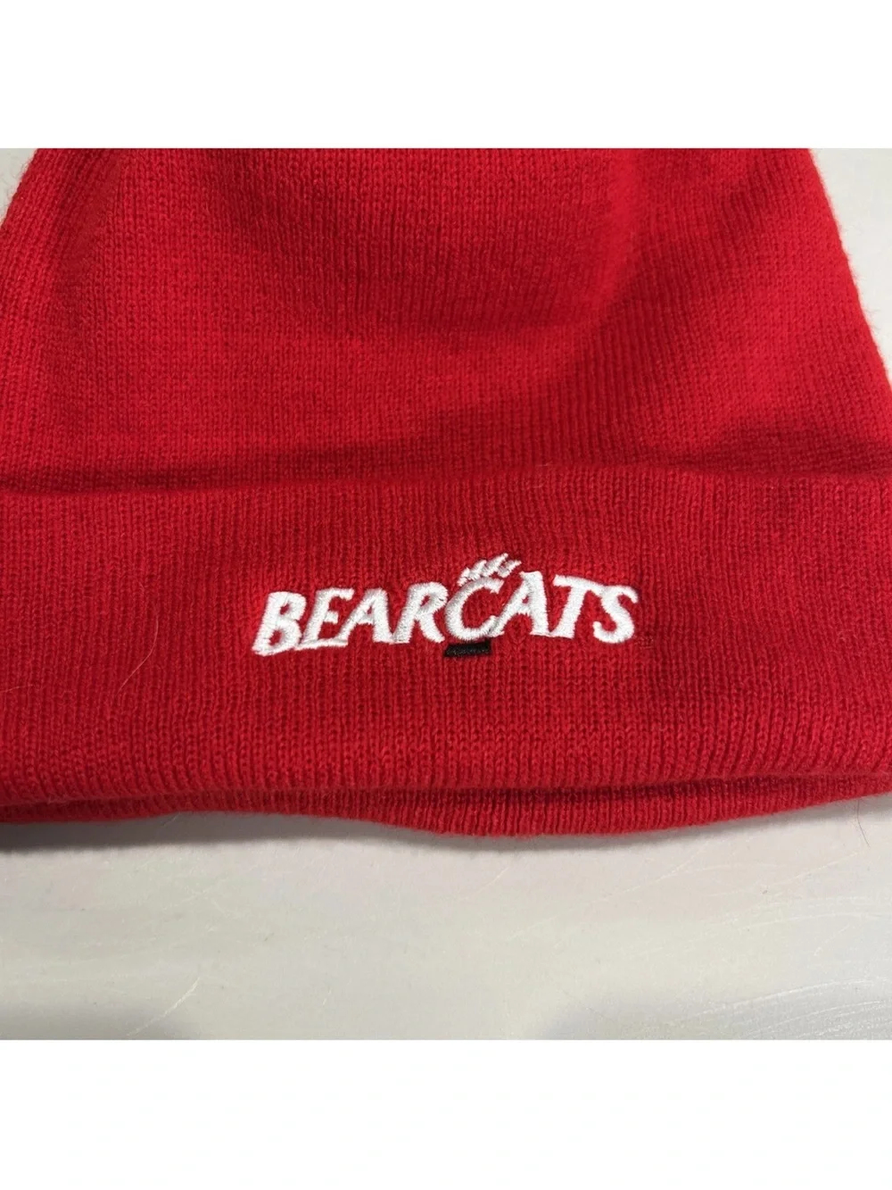 Cincinnati Bearcats Red Knit Cuffed Winter Toboggan Pom Beanie Top World Caps - Picture 3 of 8